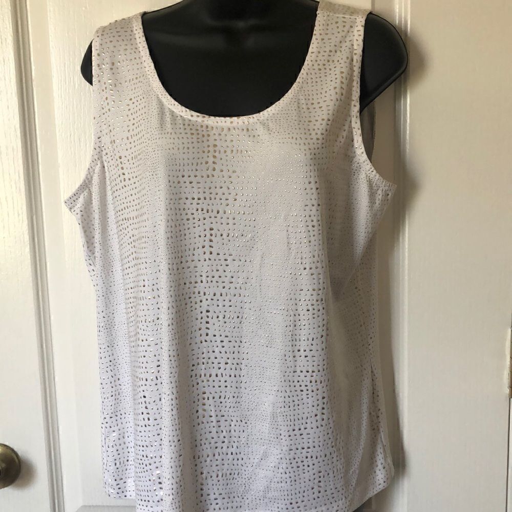 Chico’s white sleeveless tank with gold specks tank